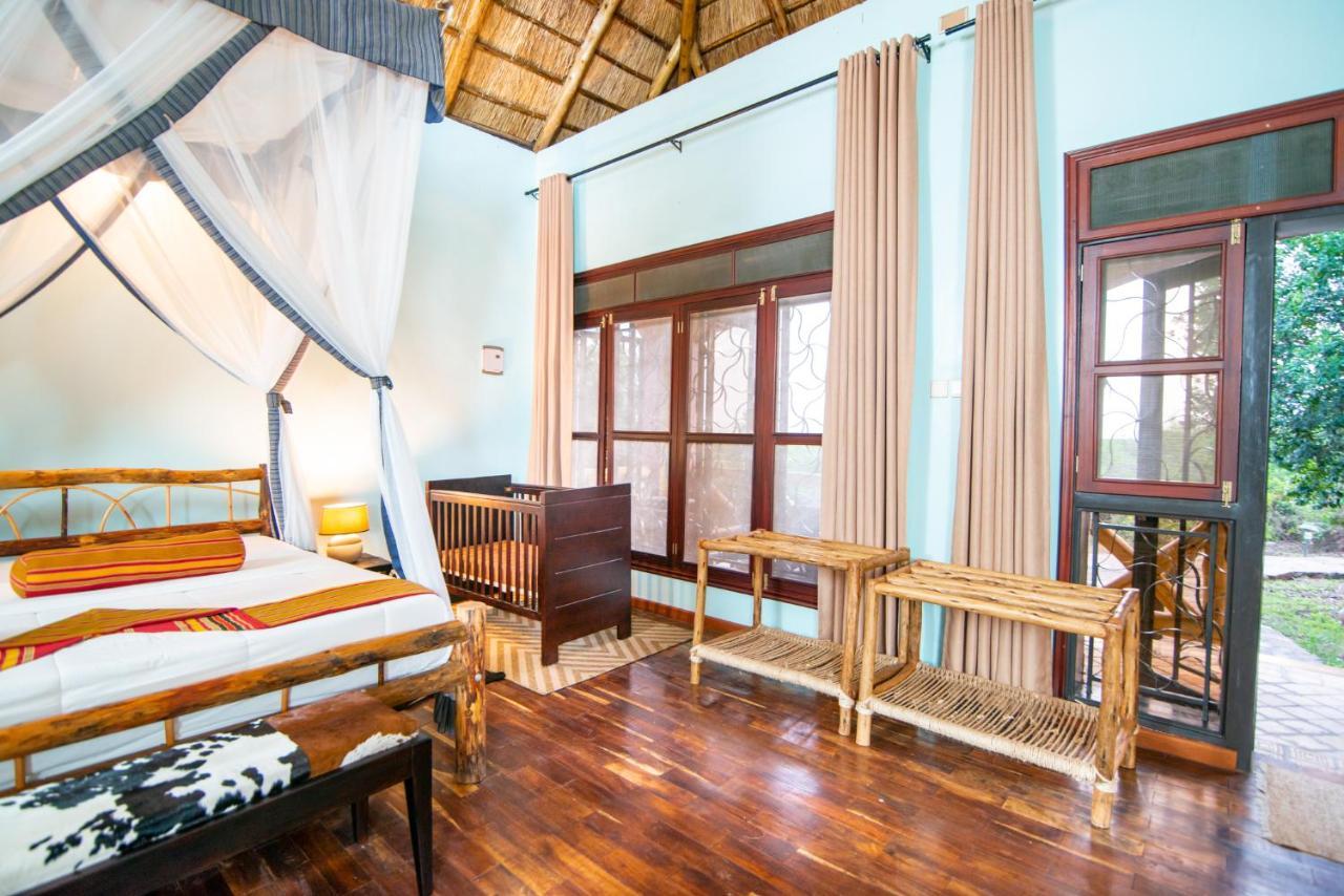 Buffalo Safari Lodge Katunguru Екстер'єр фото