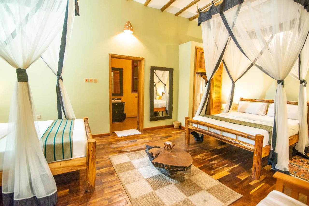 Buffalo Safari Lodge Katunguru Екстер'єр фото