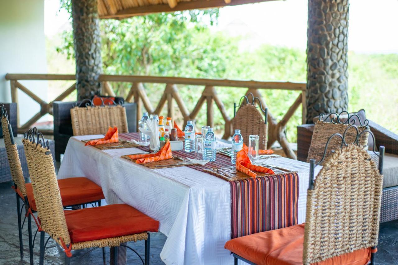 Buffalo Safari Lodge Katunguru Екстер'єр фото