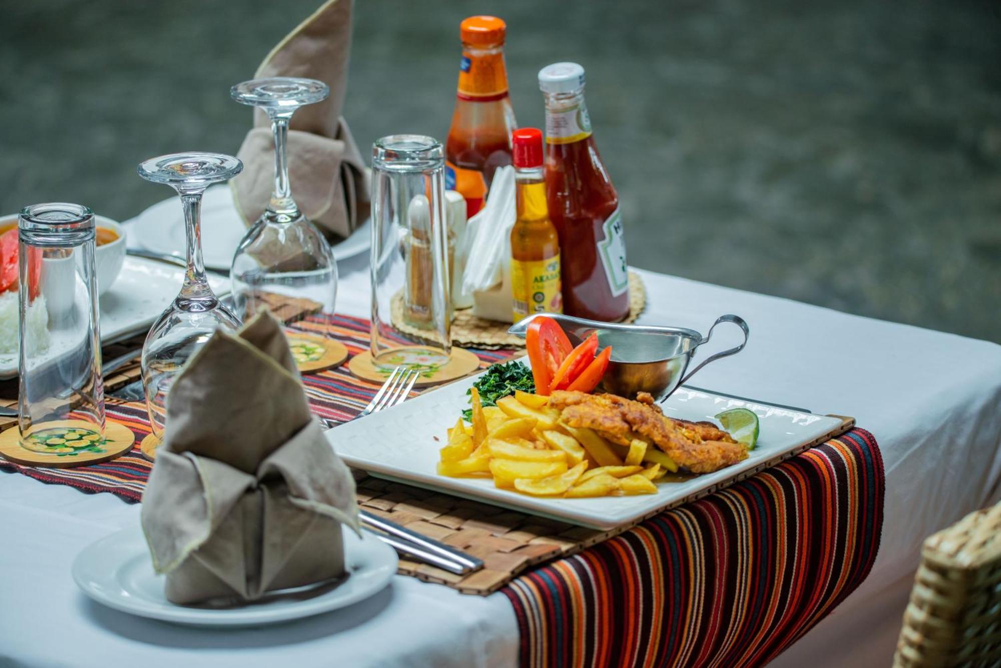 Buffalo Safari Lodge Katunguru Екстер'єр фото