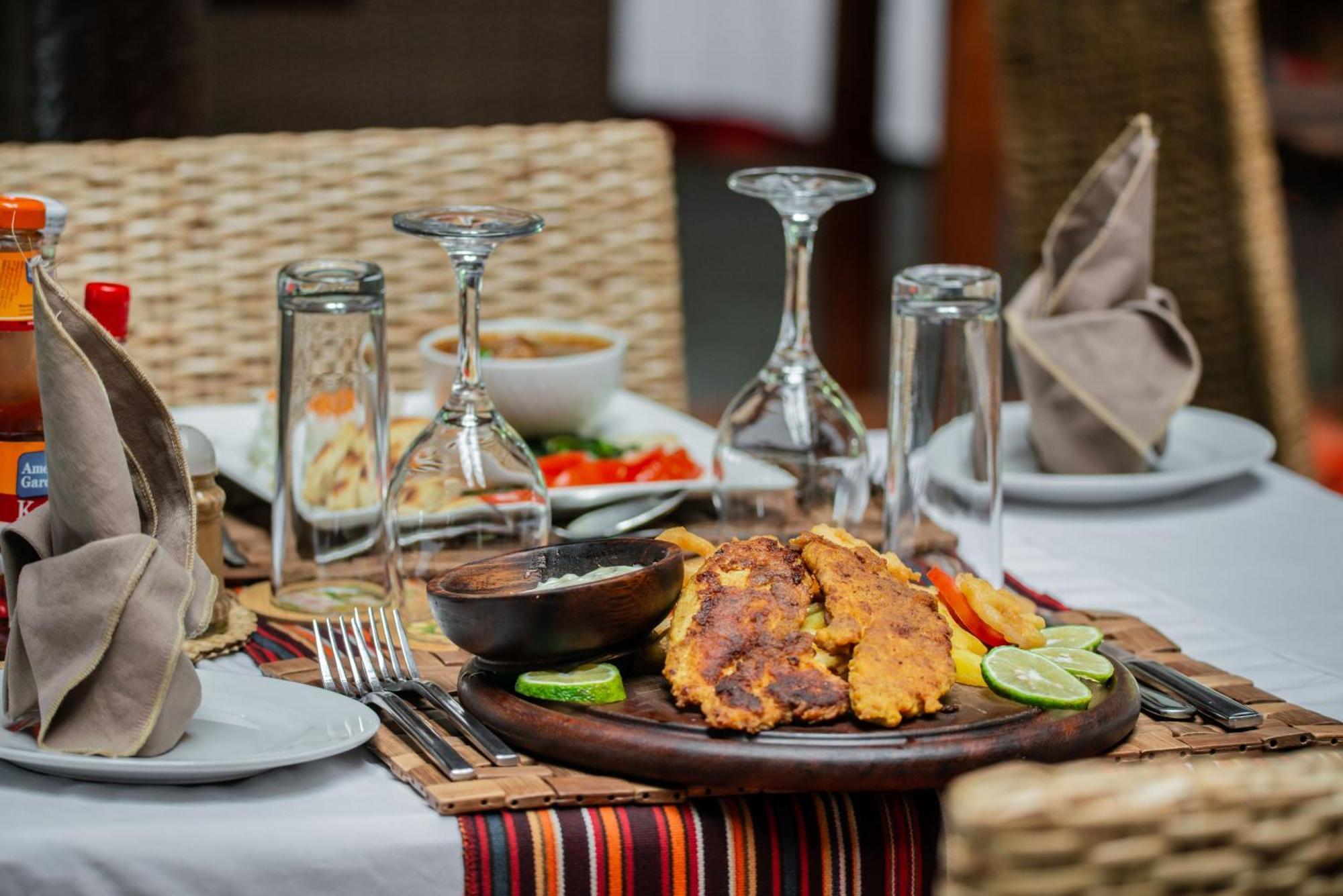 Buffalo Safari Lodge Katunguru Екстер'єр фото